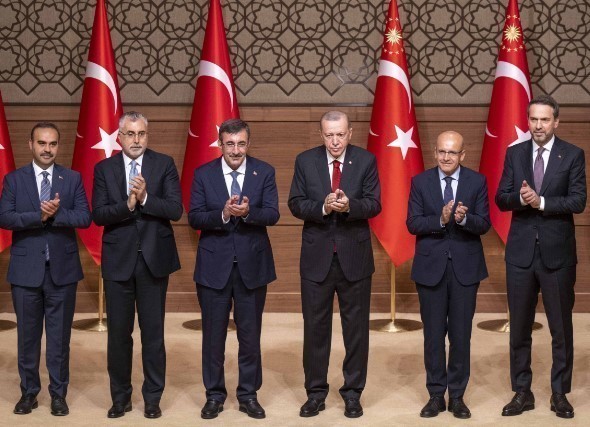 Τουρκία: Η… κωλοτούμπα Ερντογάν και το νέο τριετές οικονομικό όραμα του σουλτάνου (tweet+pic)