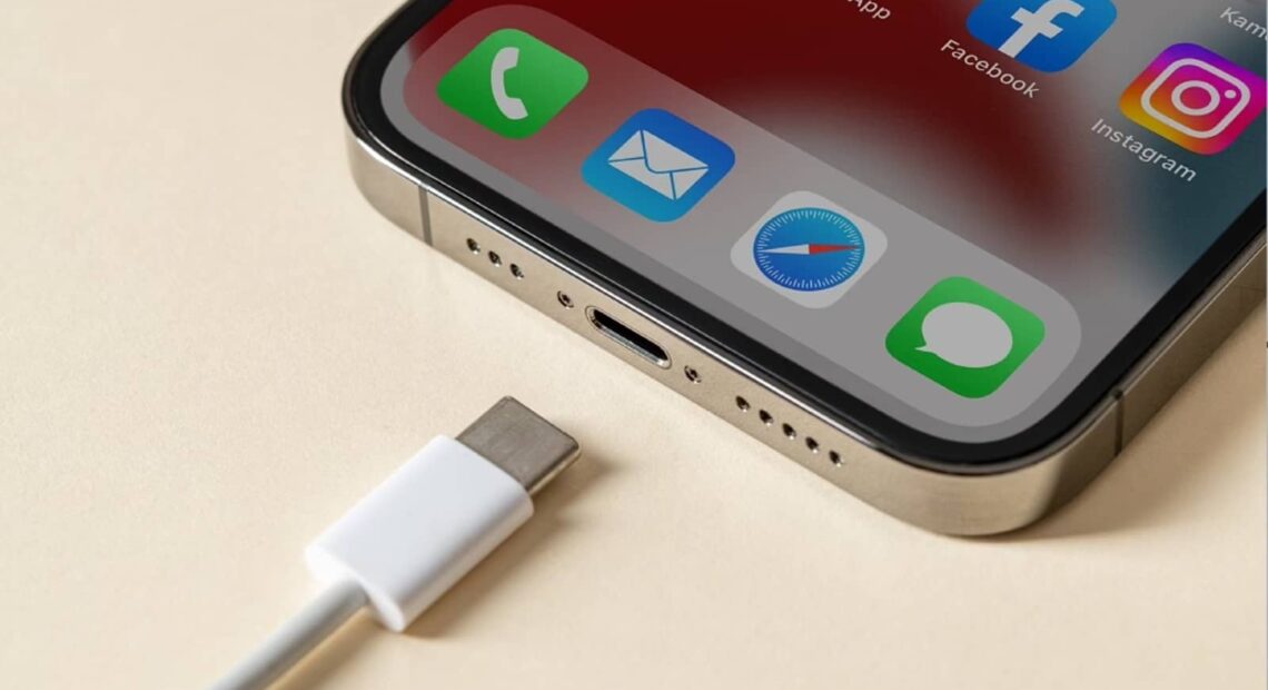 Iphone 15: Όσα πρέπει να ξέρετε για τη θύρα Usb C