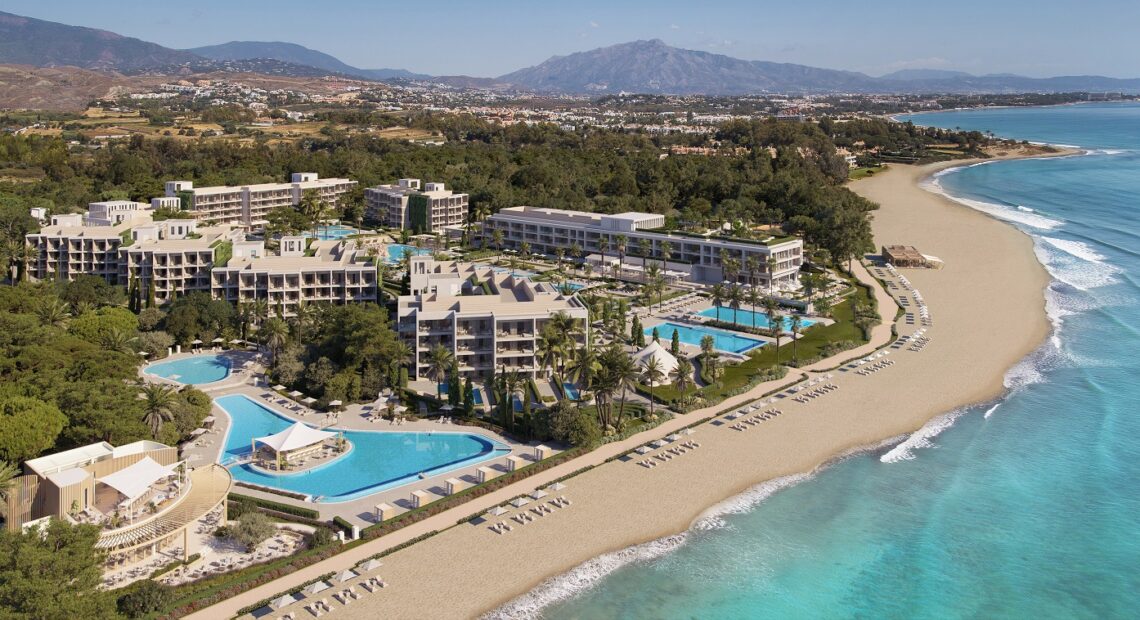 Δύο ελληνικές παρουσίες στη λίστα του Forbes με τα καλύτερα παραθαλάσσια Resorts στην Ευρώπη