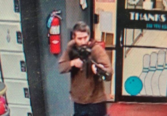 ΗΠΑ: Νέα σφαγή με τουλάχιστον 22 νεκρούς σε επιθέσεις ενόπλου σε πόλη του Μέιν