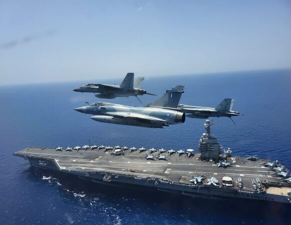Ισραήλ: Πιο ενεργή παρουσία των ΗΠΑ στην περιοχή – Στέλνουν το αεροπλανοφόρο Uss Gerald R
