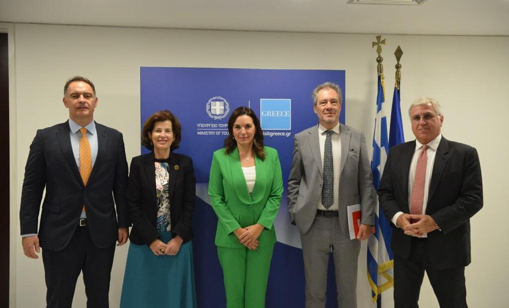 Συνάντηση της Όλγας Κεφαλογιάννη με τη νέα πρέσβειρα της Γαλλίας