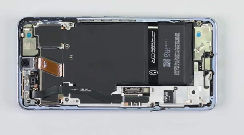 Pixel 8 Pro: Teardown βίντεο από το Ifixit αποκαλύπτει το εσωτερικό του