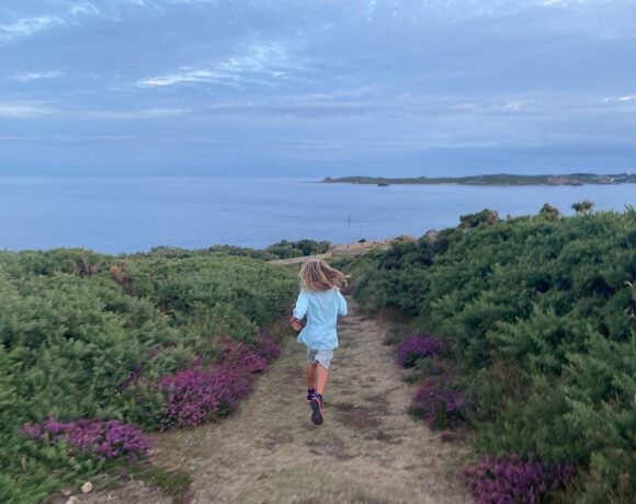 Γνωρίστε τον 8χρονο που τρέχει για να προστατεύσει τη φύση (pics)