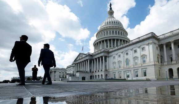 ΗΠΑ: Ασυνήθιστο σχέδιο για αποφυγή του «shutdown» προτείνουν οι Ρεπουμπλικάνοι