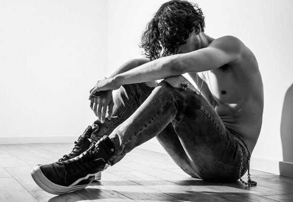 «Ο άντρας ο πολλά βαρύς» συνήθως υποφέρει και πολύ