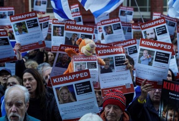 Στο Κατάρ ο διευθυντής της Cia – Οι διαπραγματεύσεις για την απελευθέρωση των ομήρων της Χαμάς