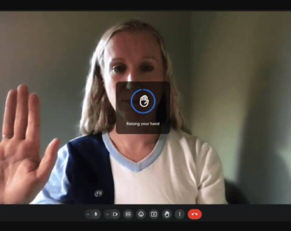 Google Meet: Θα αναγνωρίζει αυτόματα πότε σηκώνεις το χέρι σου